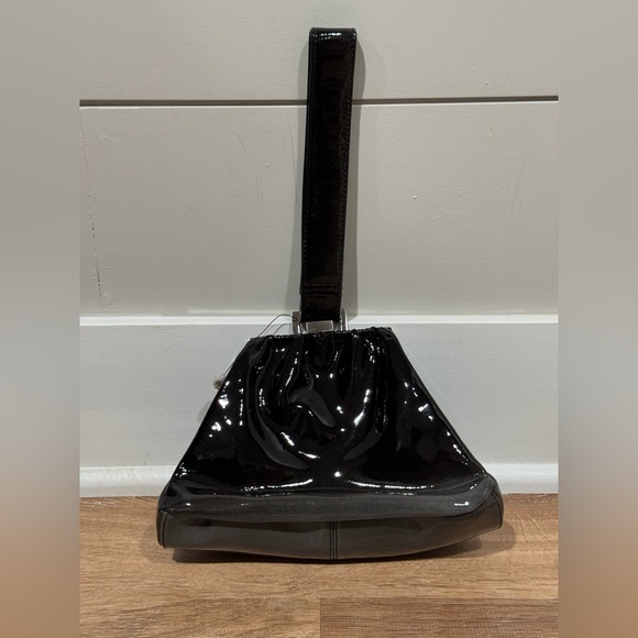 NEW HOBO Vintage Y2K Ombré Black Patent Leather Wristlet/Clutch - Picture 2 of 7